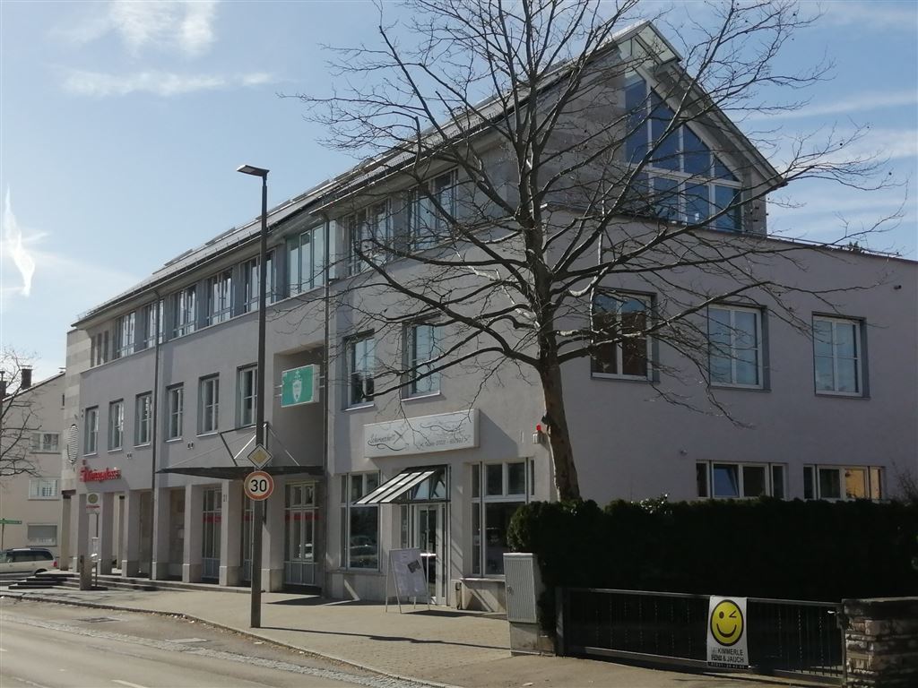 Kleine Büro- und Praxisfläche in zentraler Lage von Schönaich zu vermieten !